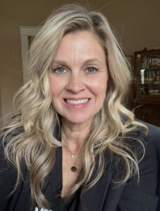 headshot of anita boone